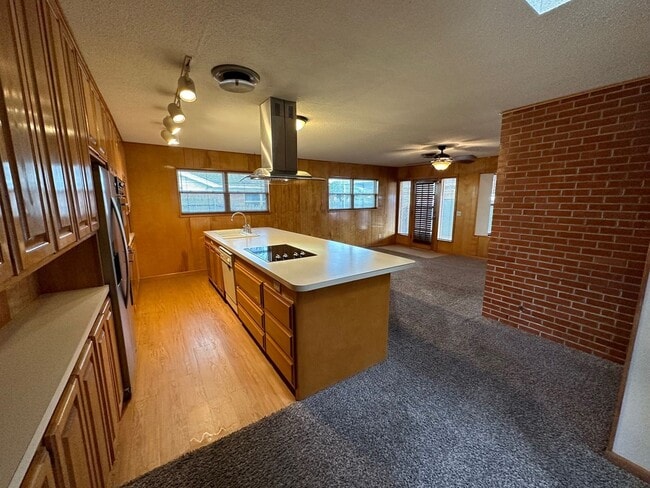 Building Photo - 5405 George Terrace