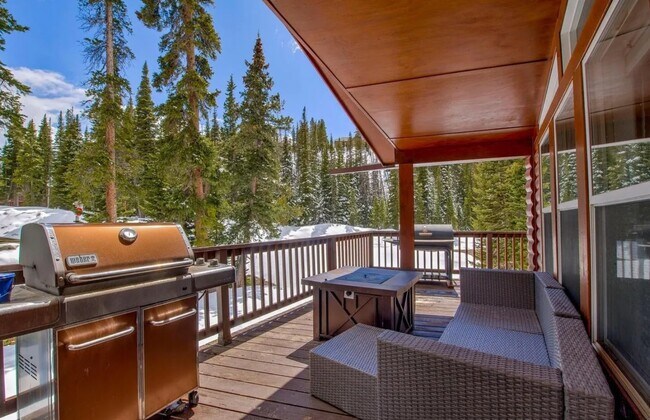 Building Photo - 492 Kimmes Ln