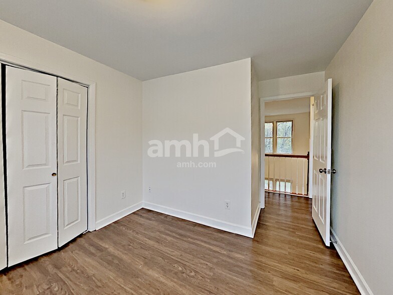 Building Photo - 4013 Windwood Ln
