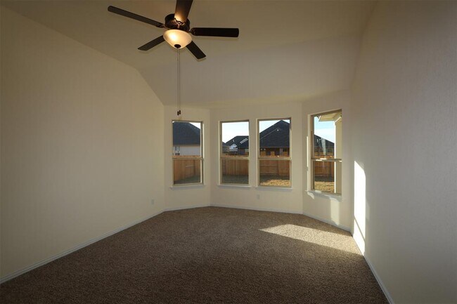 Building Photo - 3305 Amerigo Pl