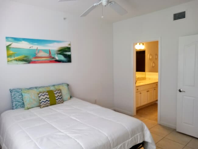 Building Photo - 2018 Alta Meadows Ln