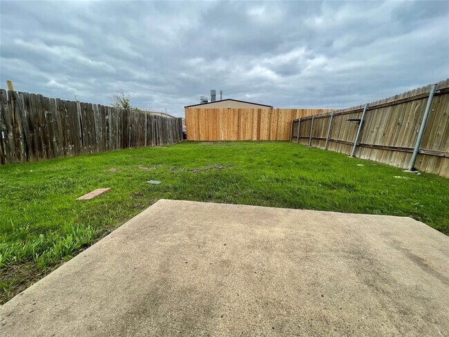 Building Photo - 137 Marvin Cove