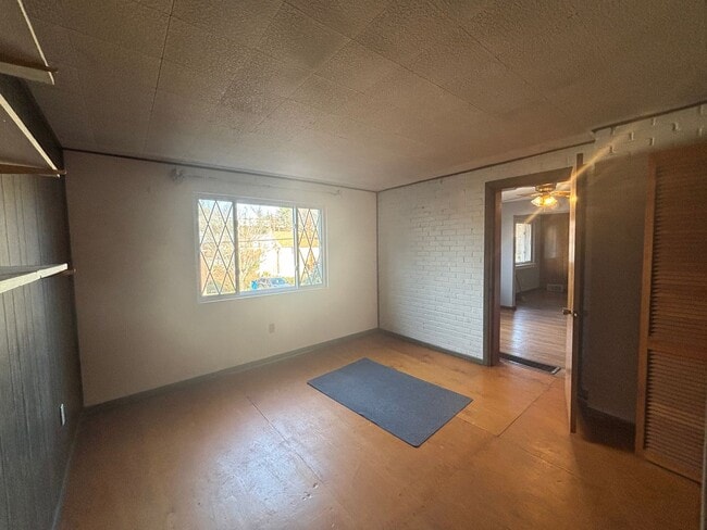 Building Photo - New Year, New Home, $500 Off! Want to stop renting and finally own your own home? Now you CAN — w...