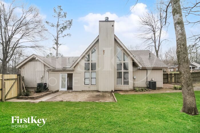 Building Photo - 8282 Shallow Glen Trail
