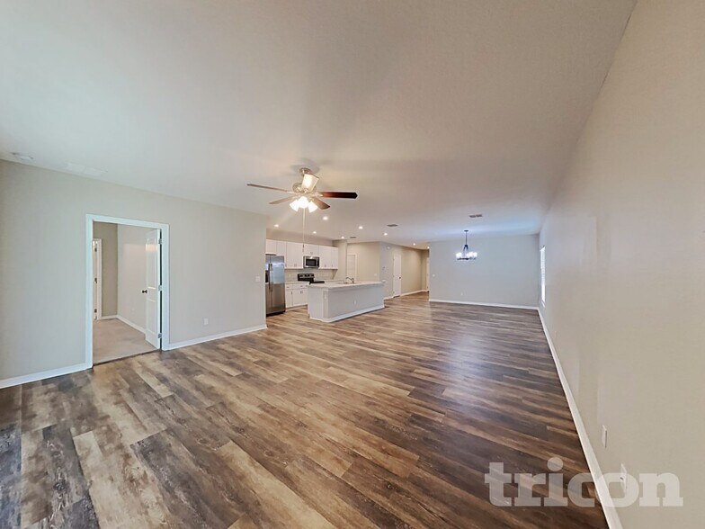 Building Photo - 95 Prairie Falcon Dr