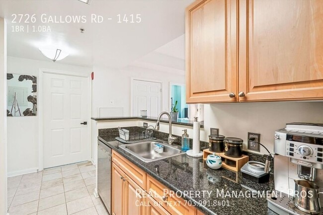 Building Photo - 2726 Gallows Rd