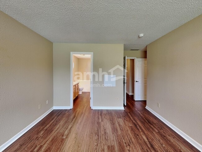 Building Photo - 8316 Crosser Dr