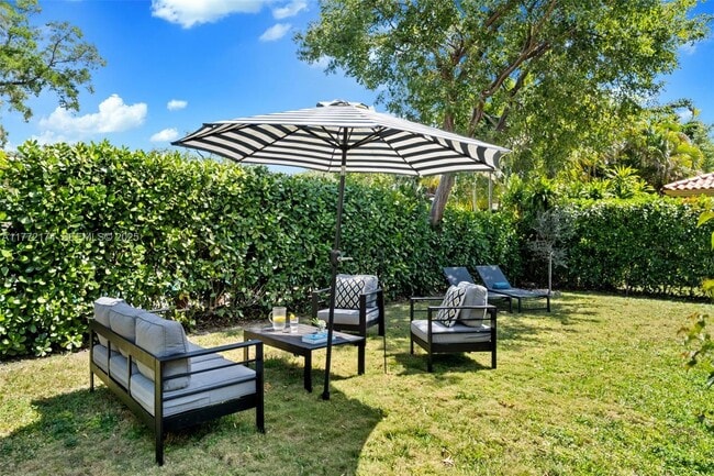 Building Photo - 911 SW 57th Ave