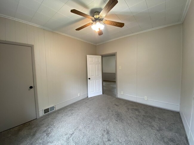 Building Photo - Perfect for you!