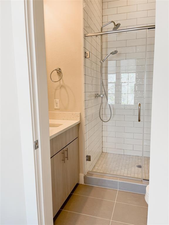 Building Photo - 1411 Town Creek Dr