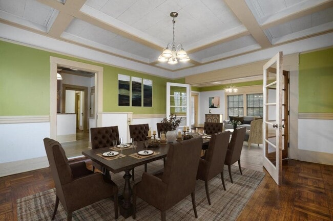 Building Photo - 113 Dell St