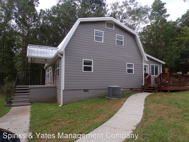 Primary Photo - 4 br, 2 bath House - 51 Cedar Circle