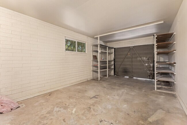 Building Photo - 7733 N 60th Ave