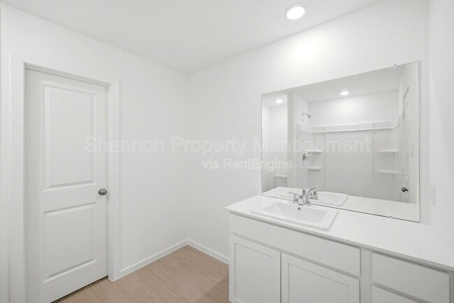 Building Photo - 25585 Rose Creek Dr
