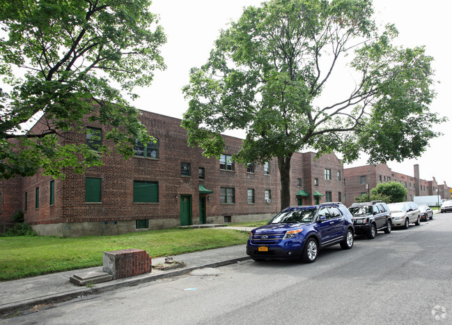 Building Photo - Arlington Village