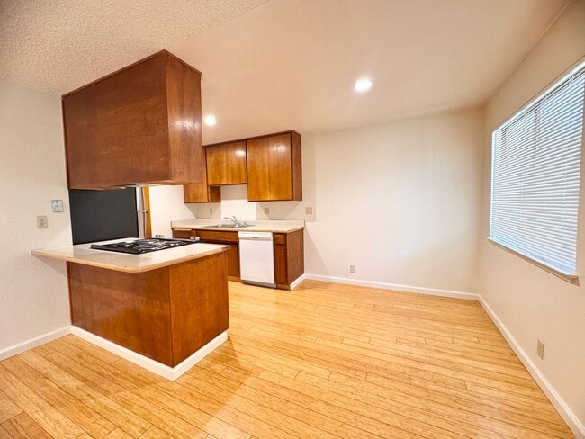 Interior Photo - Stadium Village Apartments