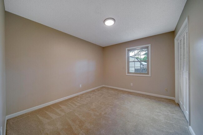 Building Photo - 108 Glenn Ave