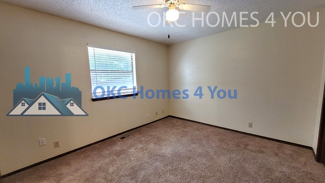 Building Photo - Yukon Duplex near I-40 & Garth Brooks Blvd