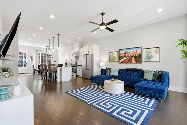 Building Photo - 285 Castleberry Hill Walk SW