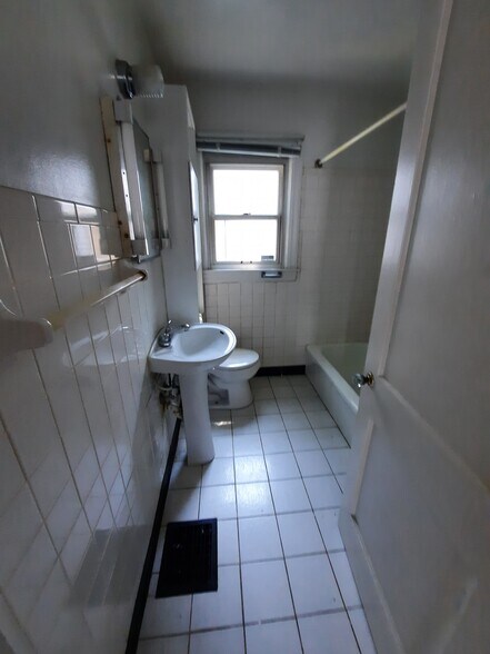 Bathroom 1st floor - 1776 Dixdale Ave