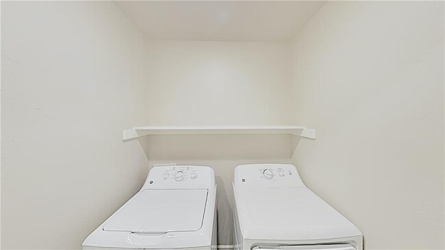 Building Photo - 4902 Avion Ct