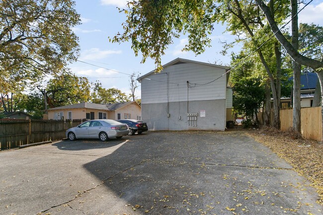 Interior Photo - Hickory Hill