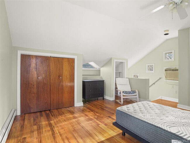 Building Photo - 290 Salem Rd