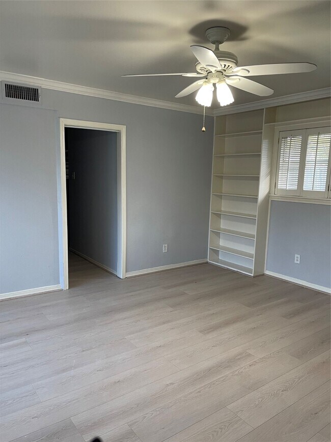 Building Photo - 7815 Small Leaf Cir