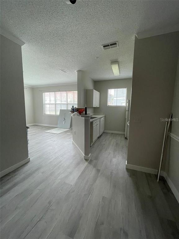 Building Photo - 18001 Richmond Pl Dr