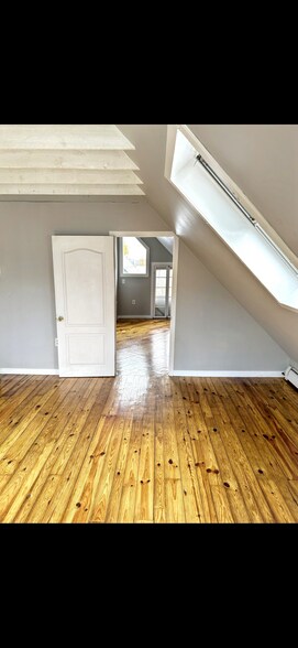 Building Photo - 115 Highland Ave