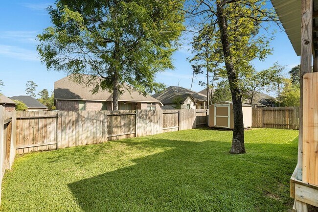 Building Photo - 130 Springshed Pl