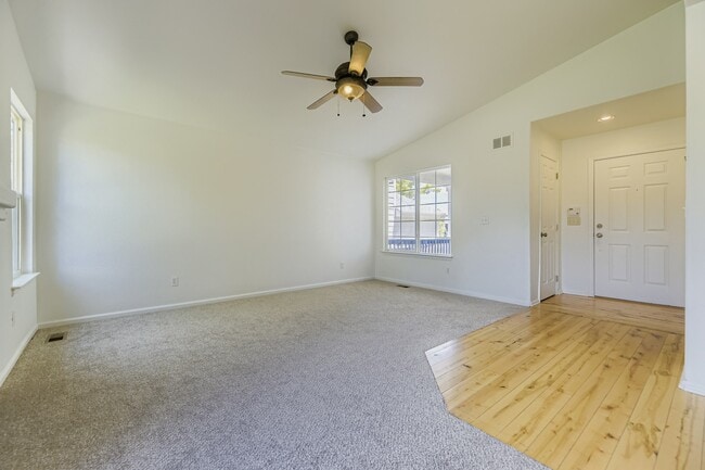 Building Photo - 9905 Aftonwood St
