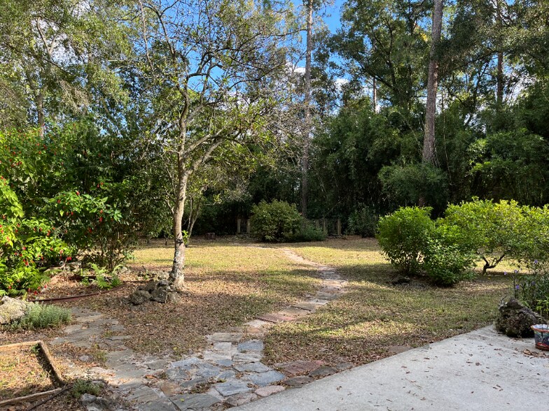 Building Photo - 501 SW 75th Terrace