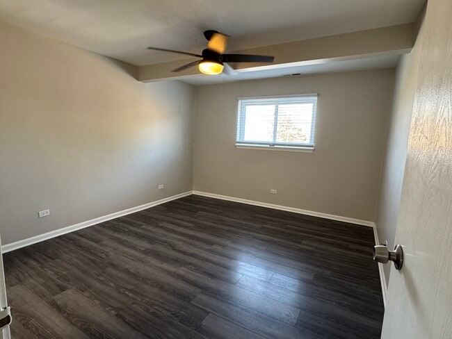 Building Photo - 2220 Abbeywood Dr