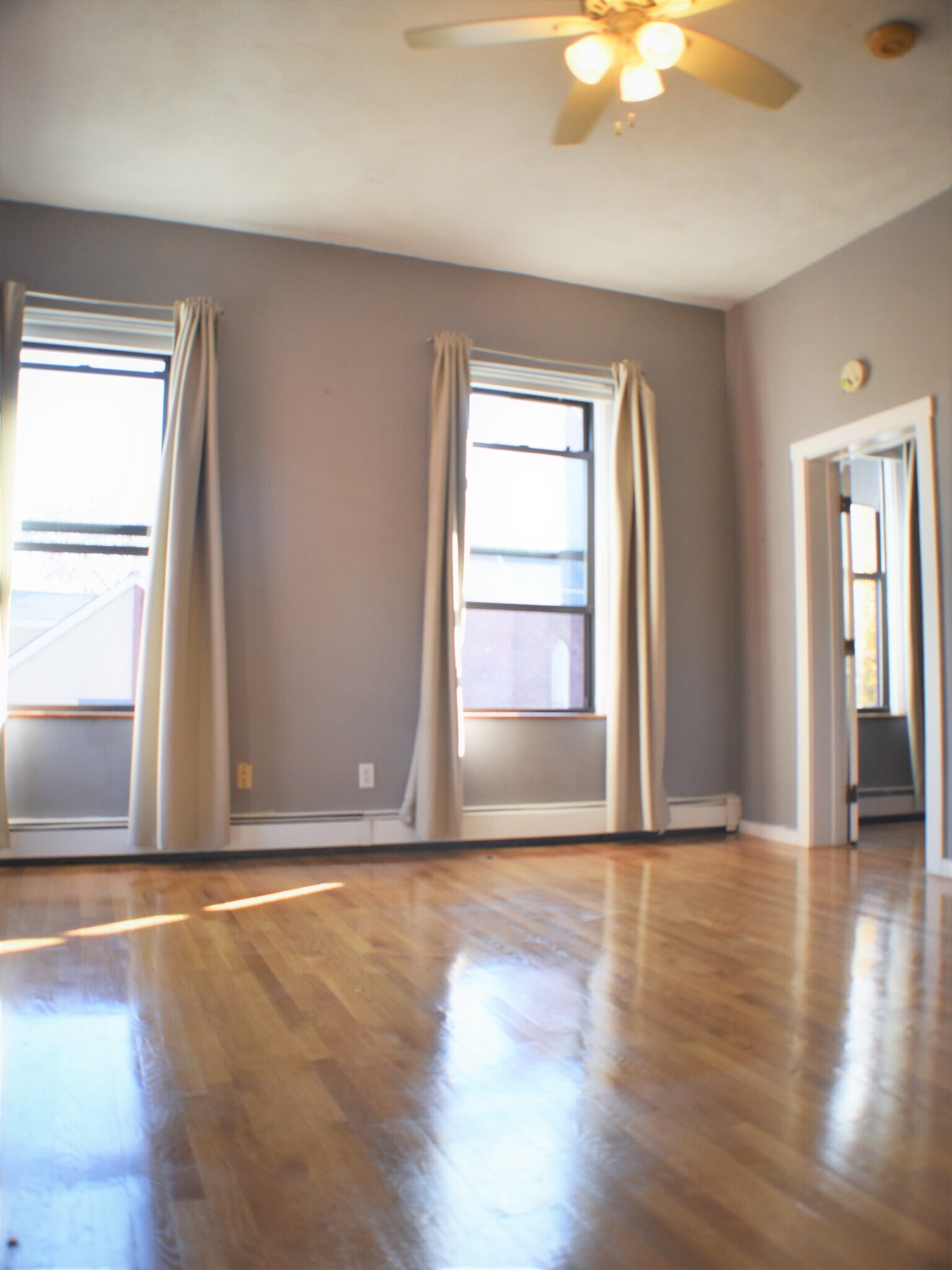 Building Photo - 664 Tremont St