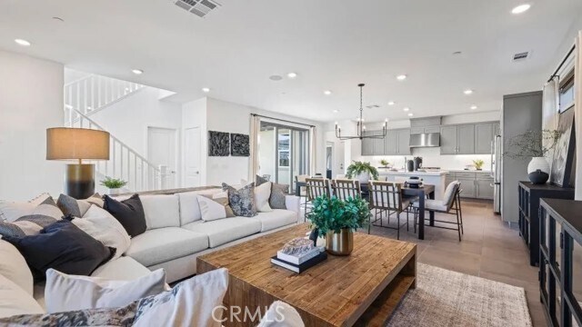 Building Photo - 27213 Tamarack Ln