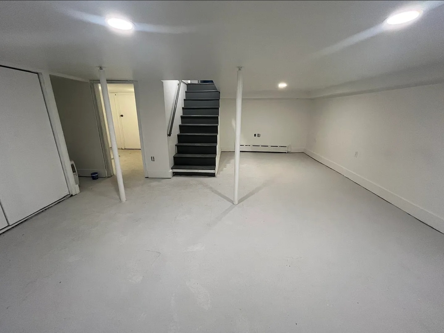 Building Photo - 335 1st St