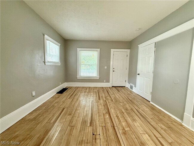 Building Photo - 2602 Vega Ave