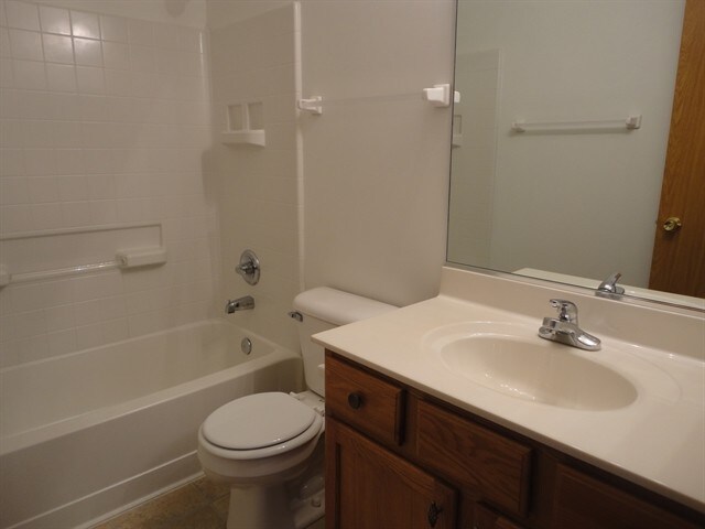 Building Photo - 1204 Stonecrop Ln