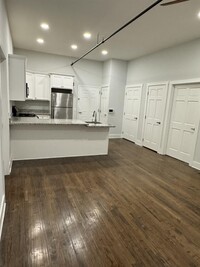 Building Photo - 545 Valley Brook Ave
