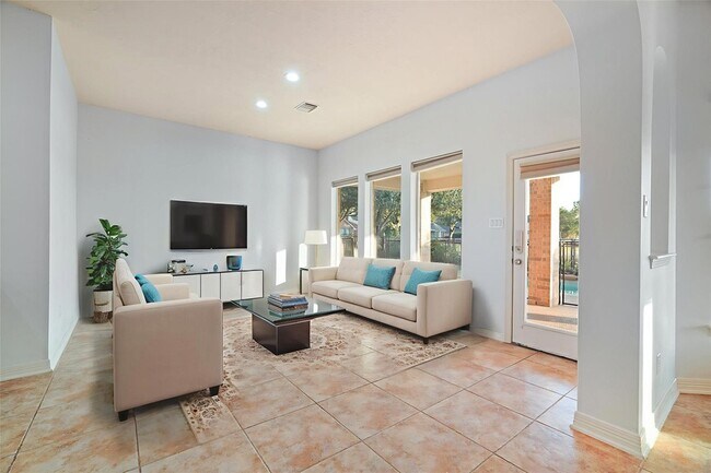 Building Photo - 6915 Monarch Lake Ln