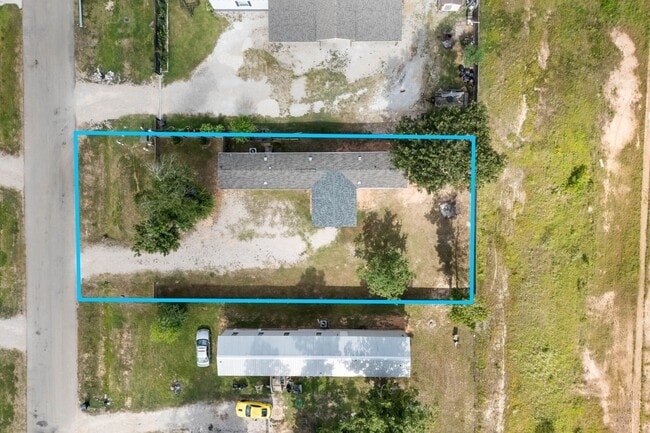 Building Photo - 16543 Tremont Dr