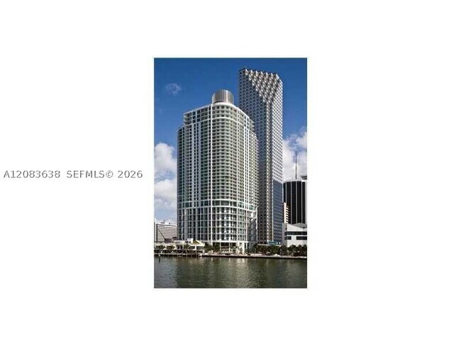 Building Photo - 300 S Biscayne Blvd