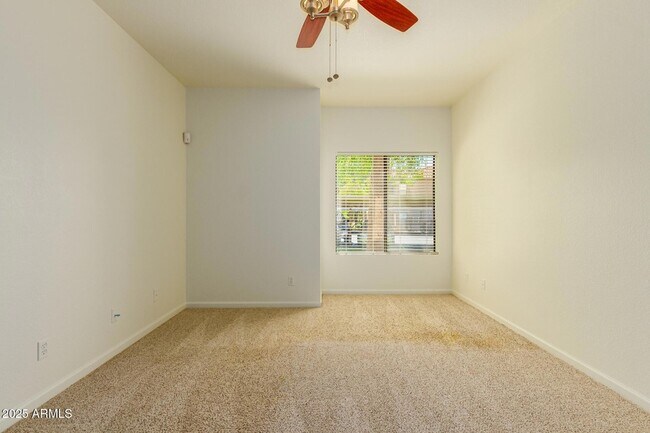 Building Photo - 9600 N 96th St
