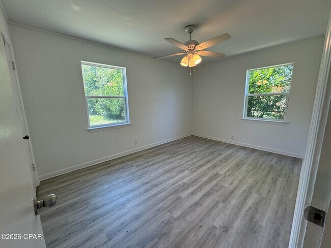 Building Photo - 1603 Calhoun Ave