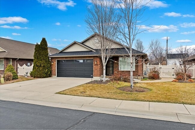 Building Photo - 232 Bryce Dr