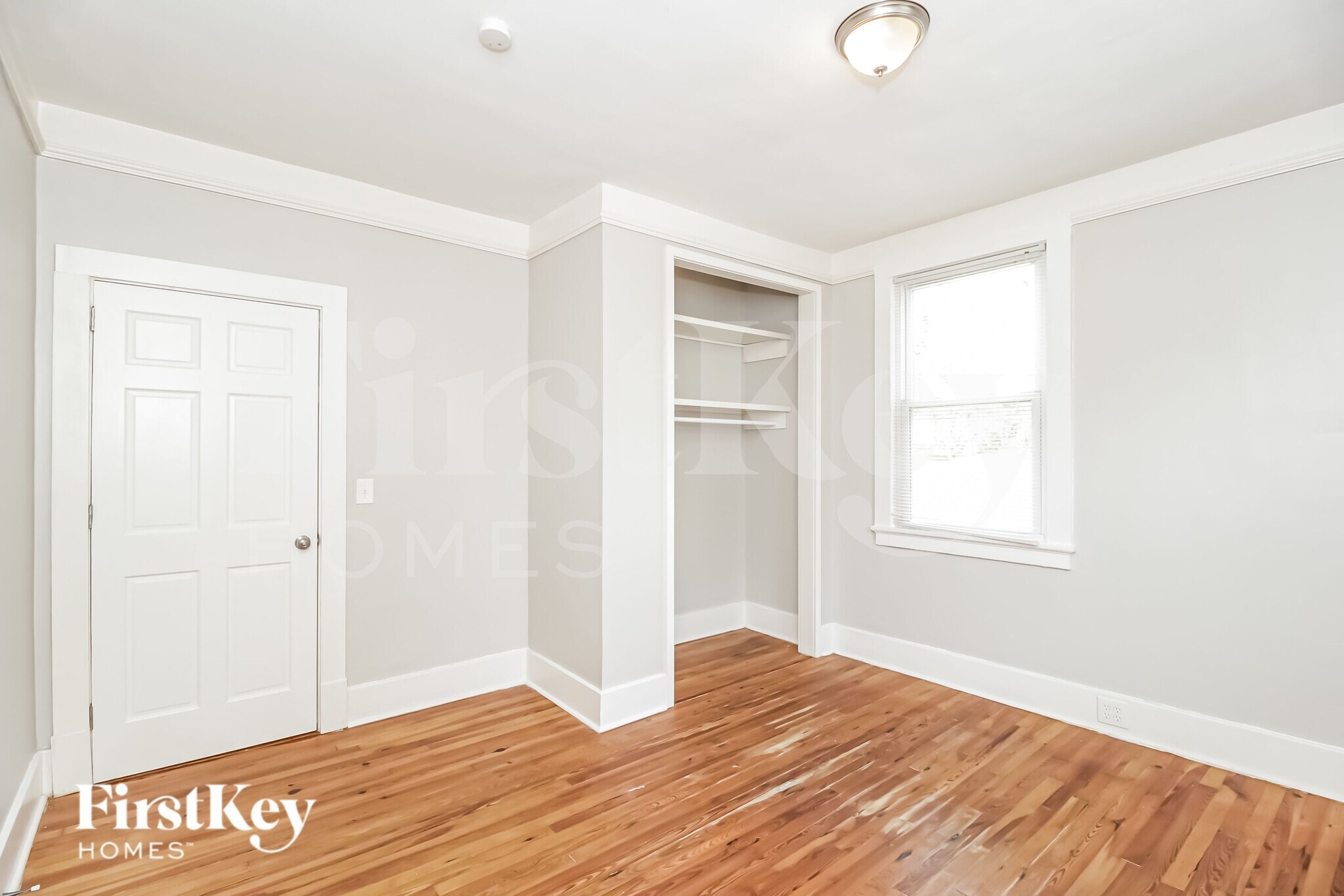 Building Photo - 3312 Bloomfield Ave SW