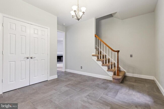 Building Photo - 2802 Noble Fir Ct