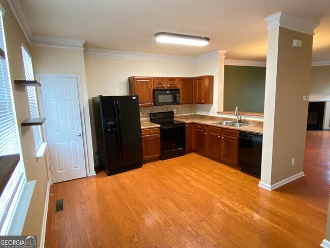 Building Photo - 924 Society Cir