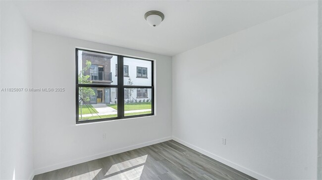 Building Photo - 13385 SW 250th St